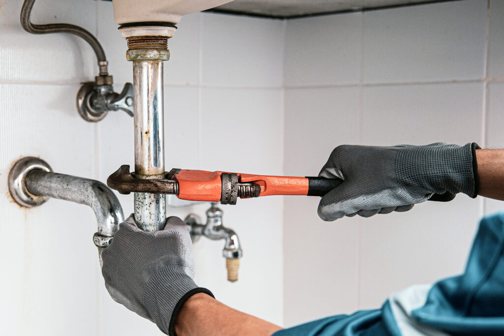 Leak Detection in Mountain Gate